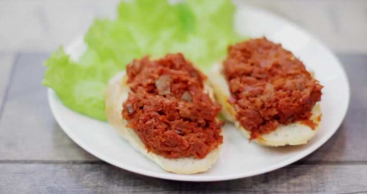 Икра из моркови с селедкой