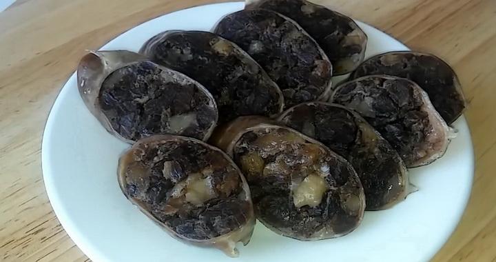Колбаса из конины - шужук по-казахски