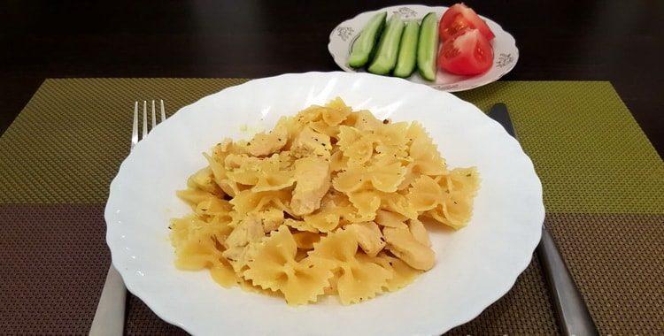 Куриное филе в сметане