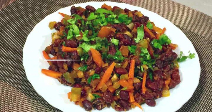 Лобио - сытная закуска из фасоли