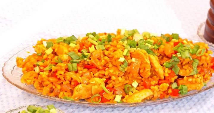 Булгур с курицей и овощами