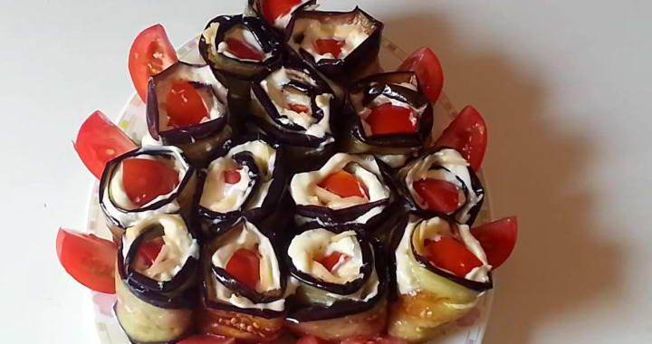 Рулетики из баклажанов с сыром и чесноком