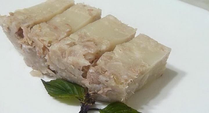 Холодец из свиной рульки (без желатина)
