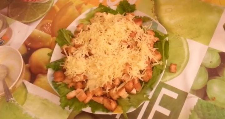 Классический салат с курицей