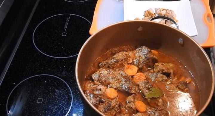 Нежное тушеное мясо