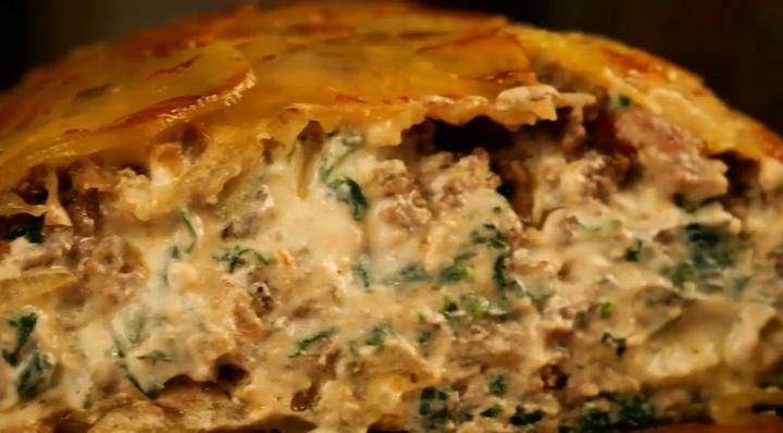 Картофельный рулет с двумя начинками