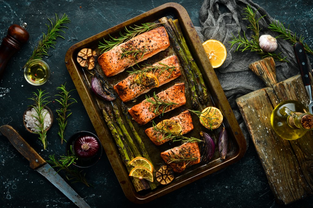 salmon-baked-metal-tray-with-vegetables-rosemary-recipe-seafood-free-space-text (изготовленный на заказ).jpg salmon-baked-metal-tray-with-vegetables-rosemary-recipe-seafood-free-space-text (изготовленный на заказ).jpg