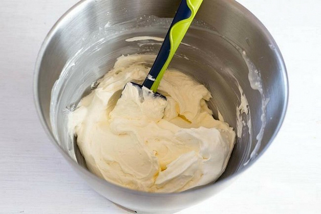 Крем для торта из маскарпоне и сливочного масла